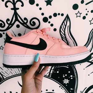 Pink Nike air